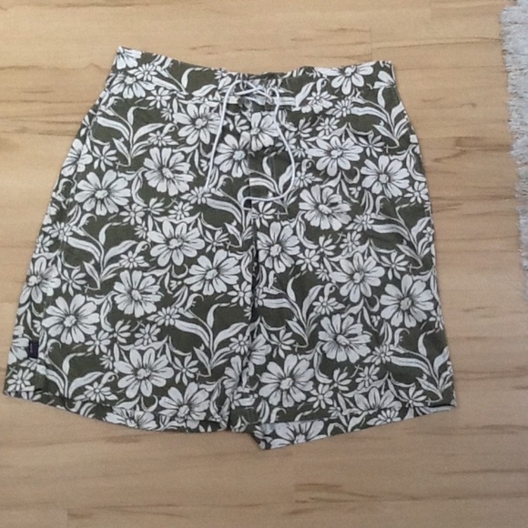Tommy Jeans Hawaiian Green Swim Trunks Sz L - Picture 2 of 8
